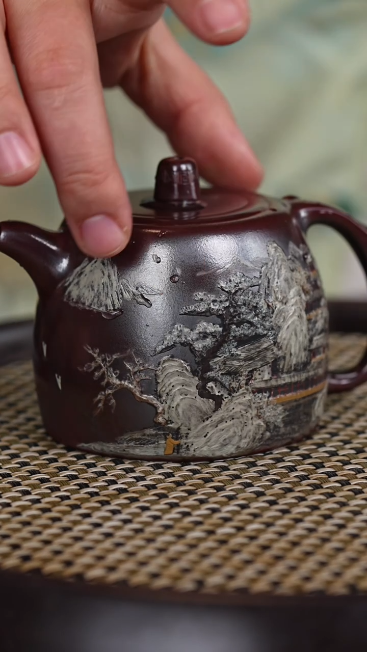 【闪购商品】紫砂茶壶姚玲香24-95 龙山古乌泥汉铎