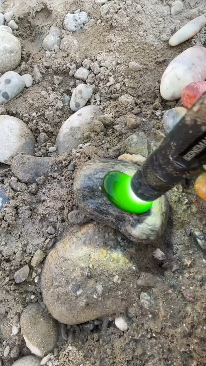 颈饰未镶嵌和田玉（糖玉）0021