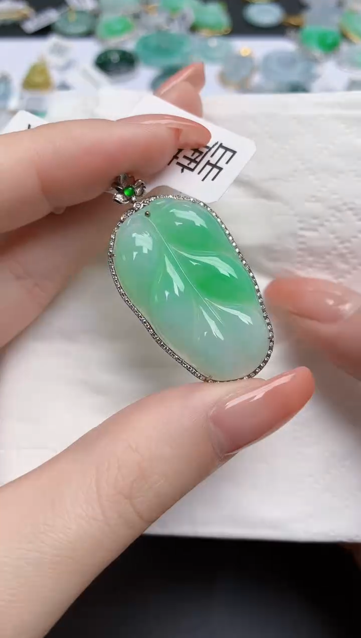 【闪购商品】翡翠颈饰18K金镶嵌天然缅甸翡翠A货