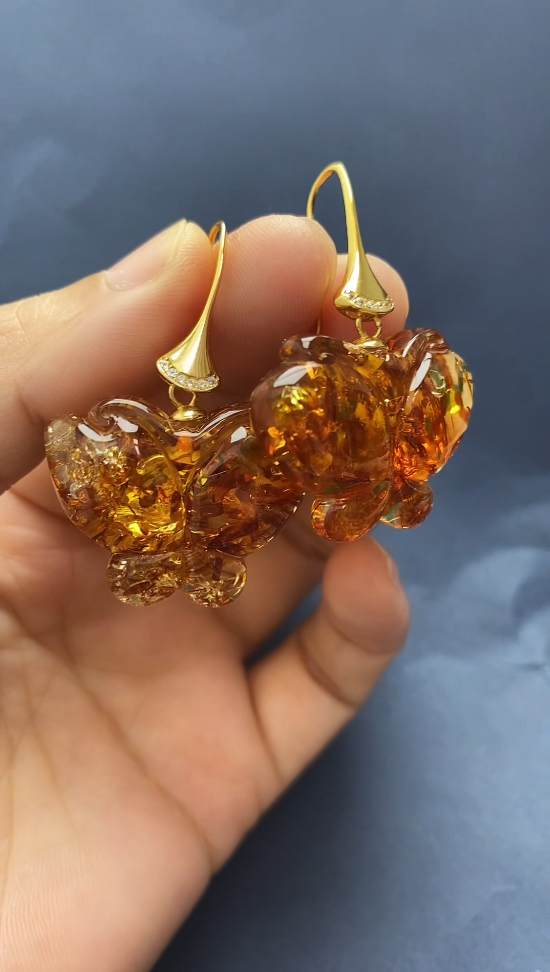 裸石琥珀未镶嵌耳坠