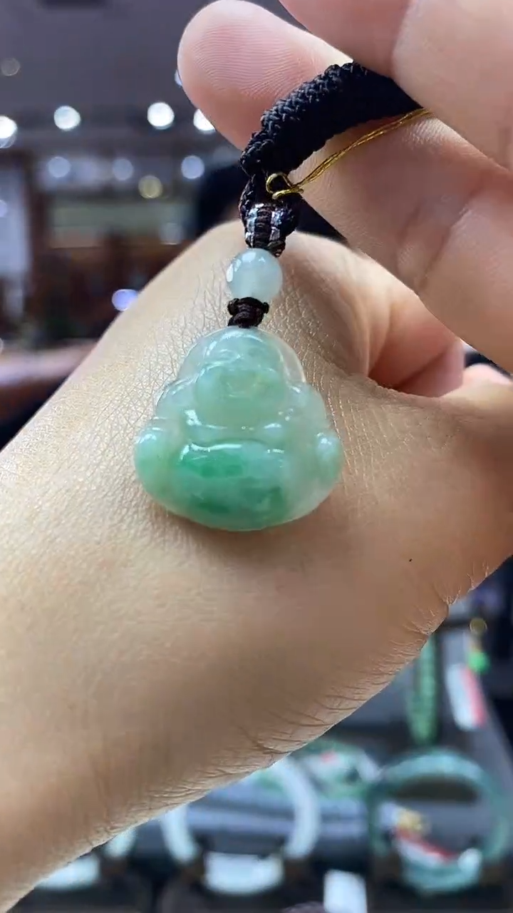 颈饰未镶嵌翡翠佛公