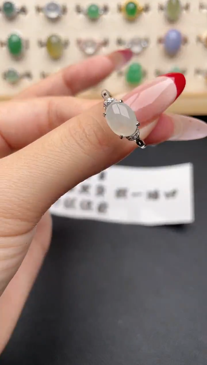 【闪购商品】翡翠戒指银S925镶嵌一物一证一礼盒