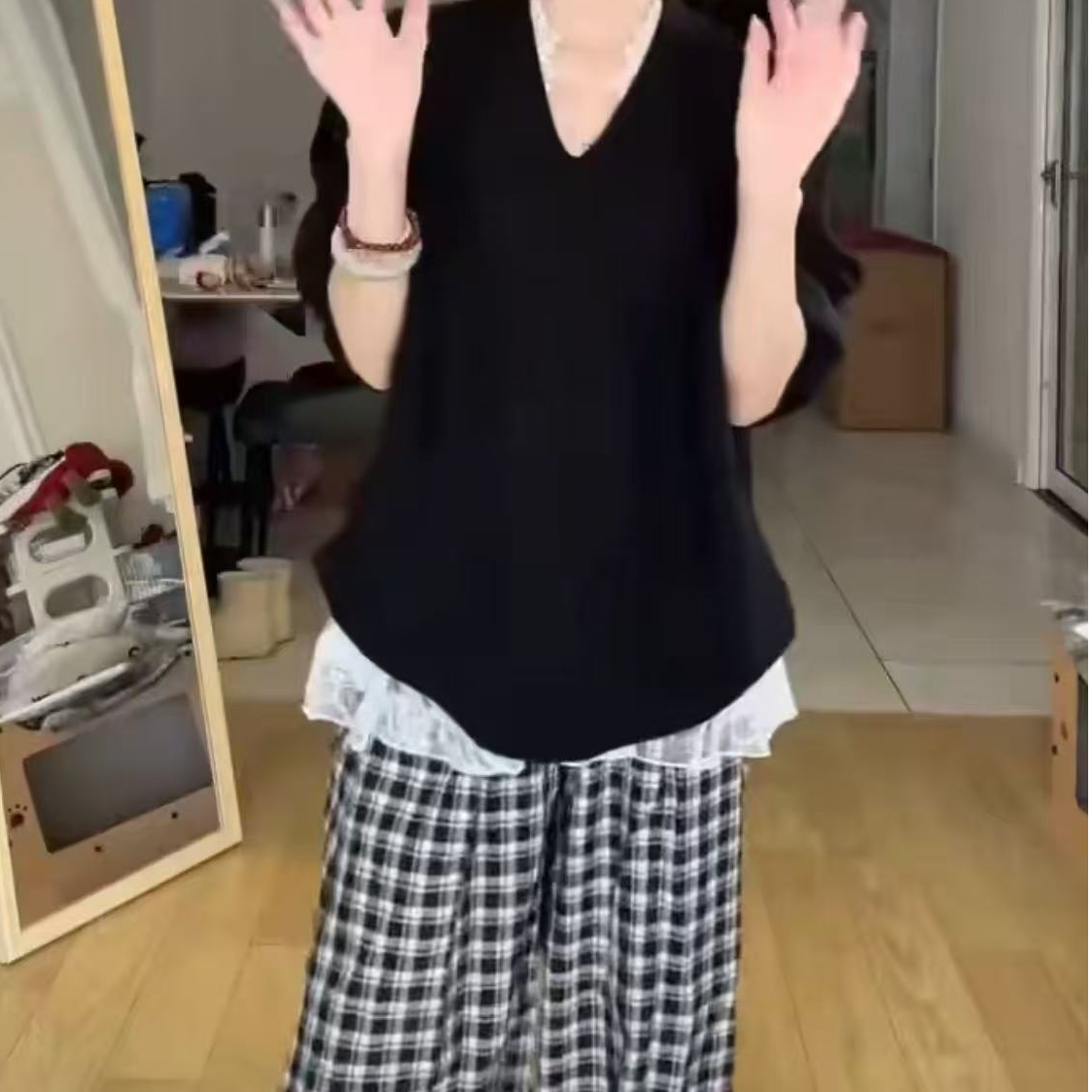 背心吊带假两件拼接黑色设计感洋气格子裤子三件套