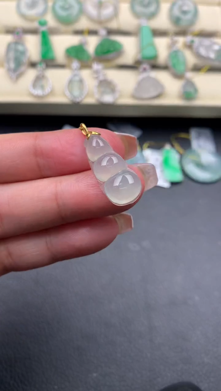 【闪购商品】翡翠颈饰18K金镶嵌D388......