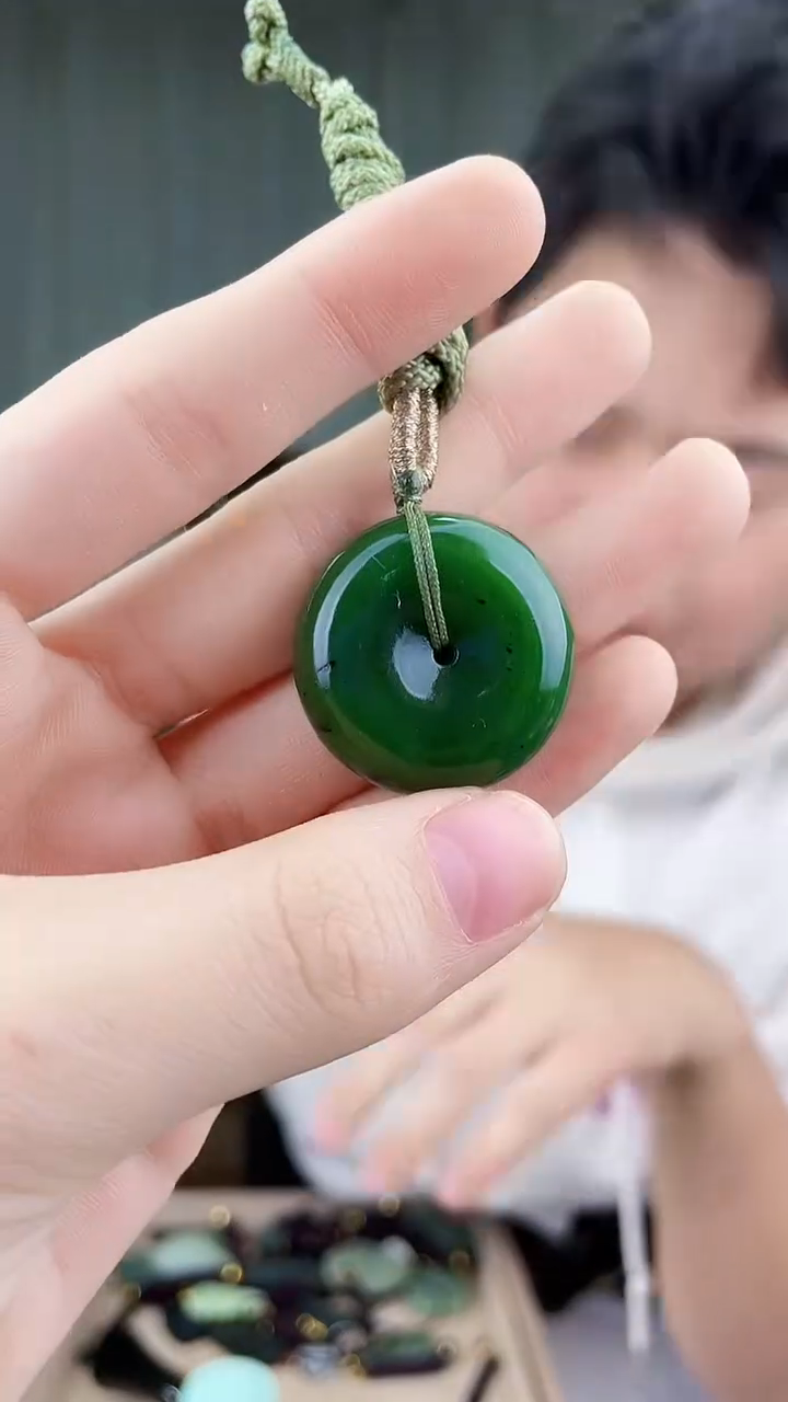 颈饰未镶嵌和田玉和田玉拍一发一，多样性发货！