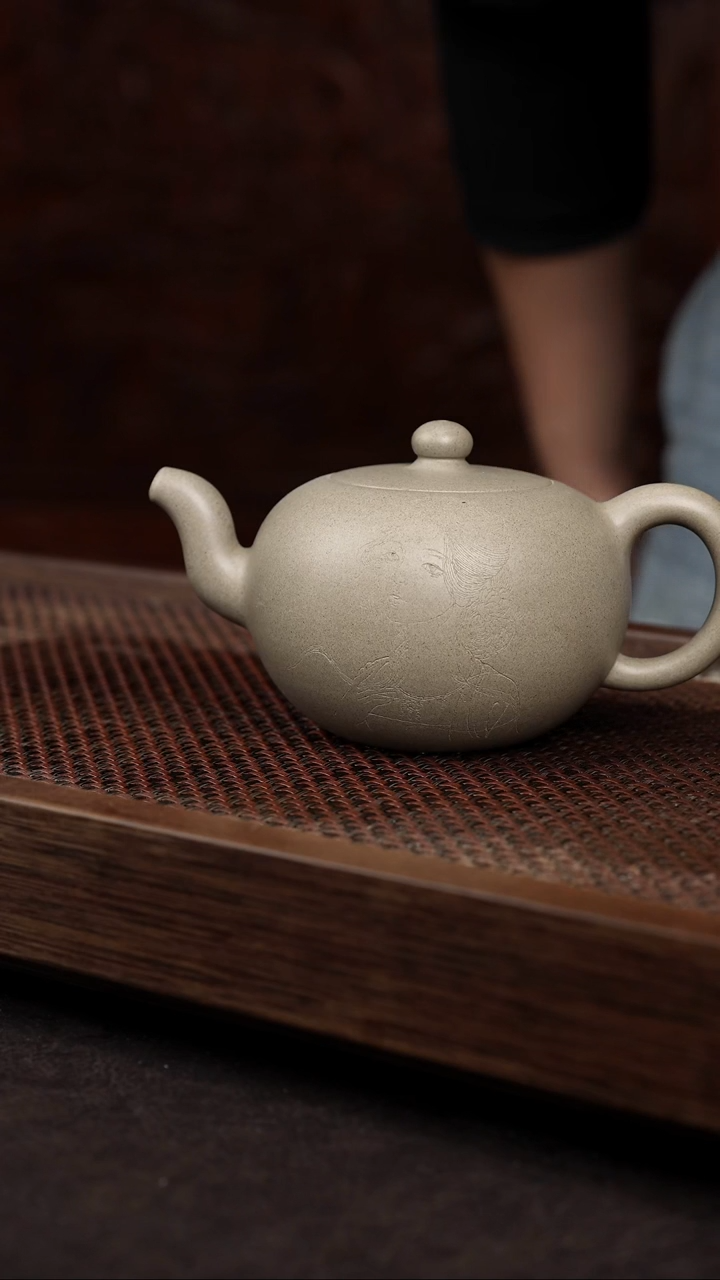 【闪购商品】紫砂茶壶青段刻绘一粒珠