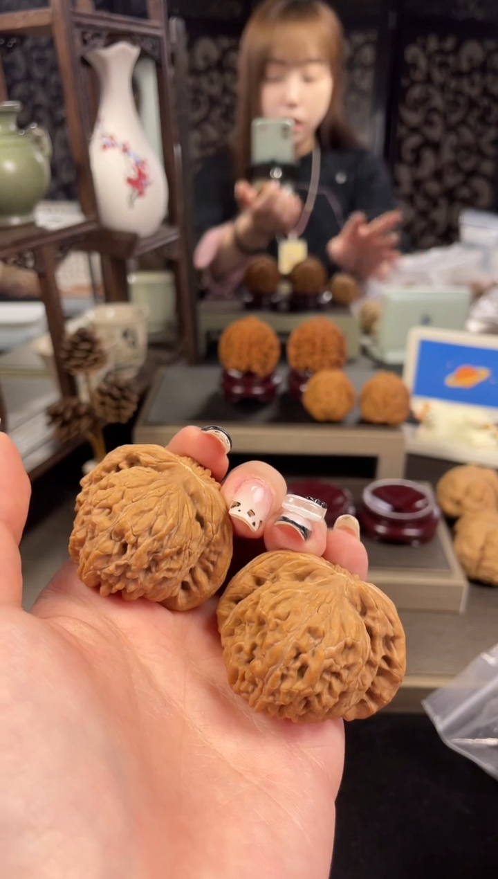 【闪购商品】文玩核桃把件四座楼43尺-28