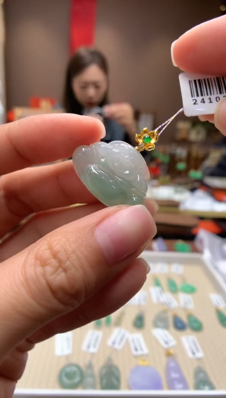 【闪购商品】翡翠颈饰18K金镶嵌佛公