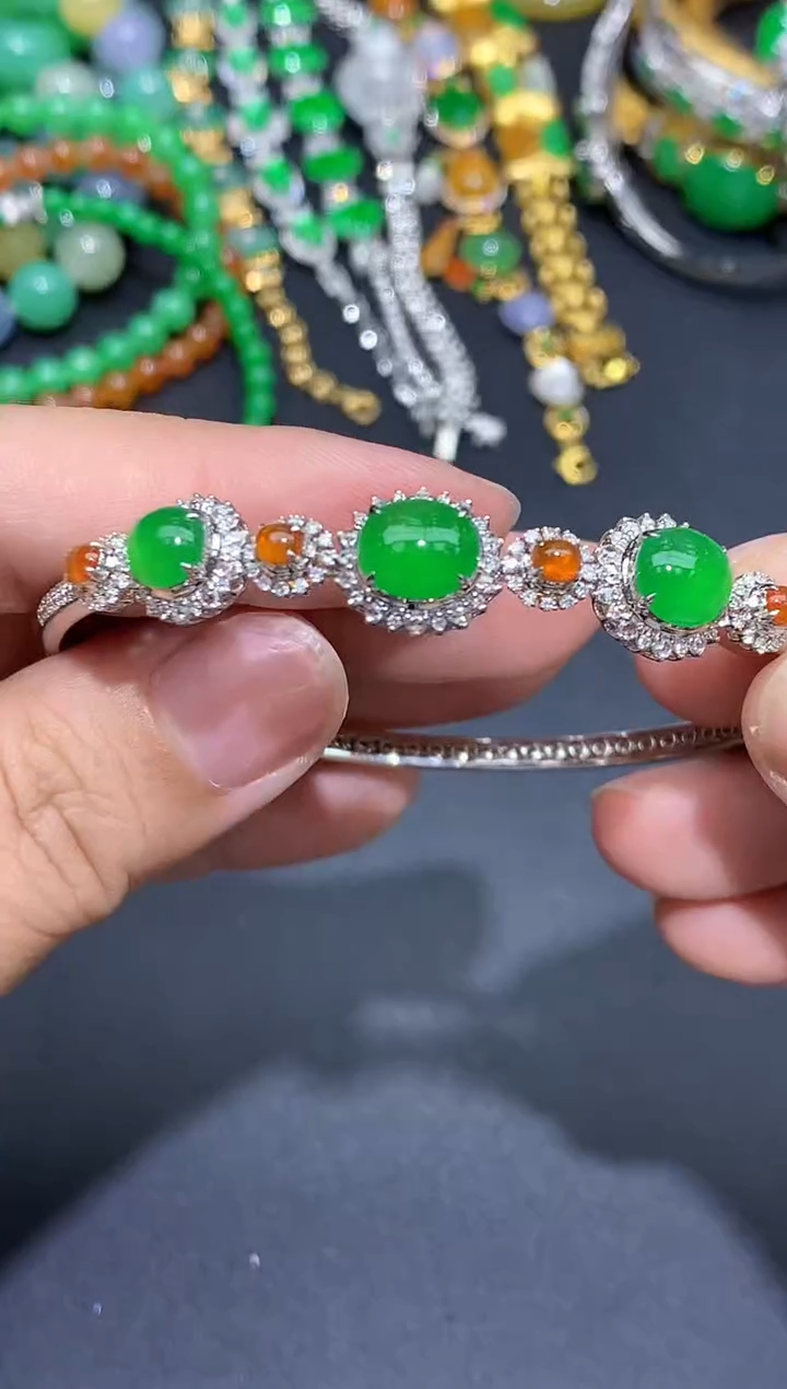 翡翠手镯18K金镶嵌727-春日珠宝