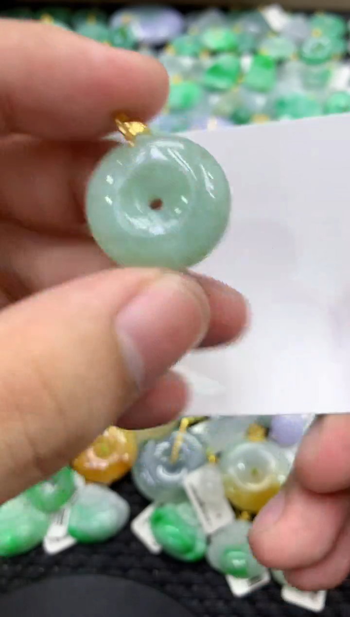 颈饰未镶嵌翡翠天然缅甸翡翠A货