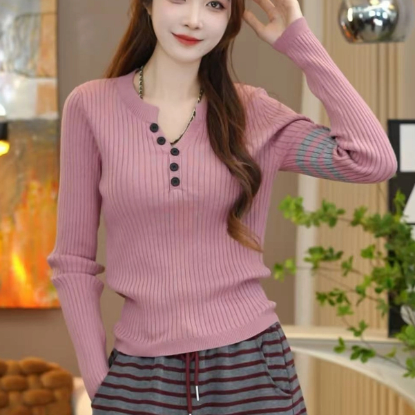 (南油衣衣)拼色印花春季毛针织衫毛衫圆领打底衫长袖套头1056