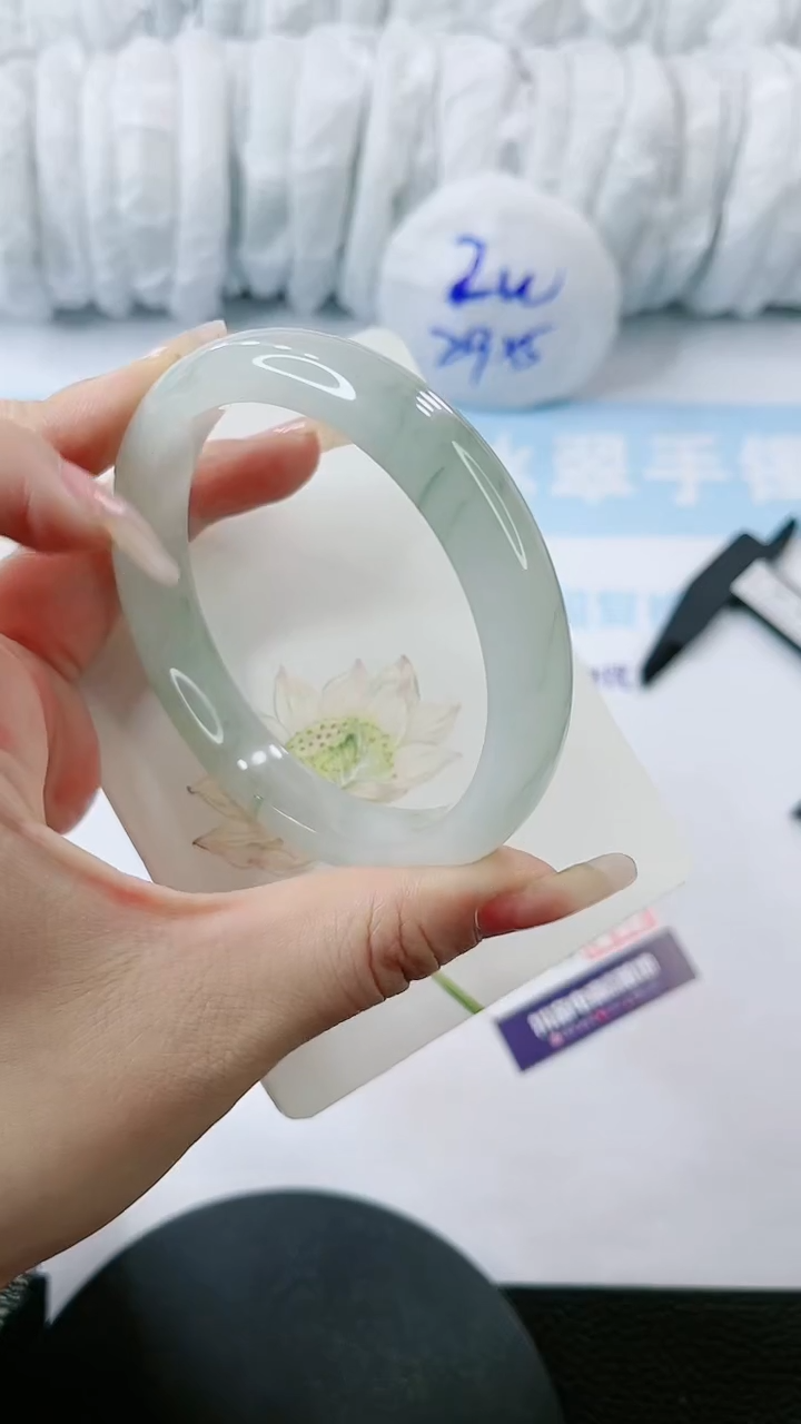 【闪购商品】石英质玉手镯未镶嵌 多样性发货V333-63