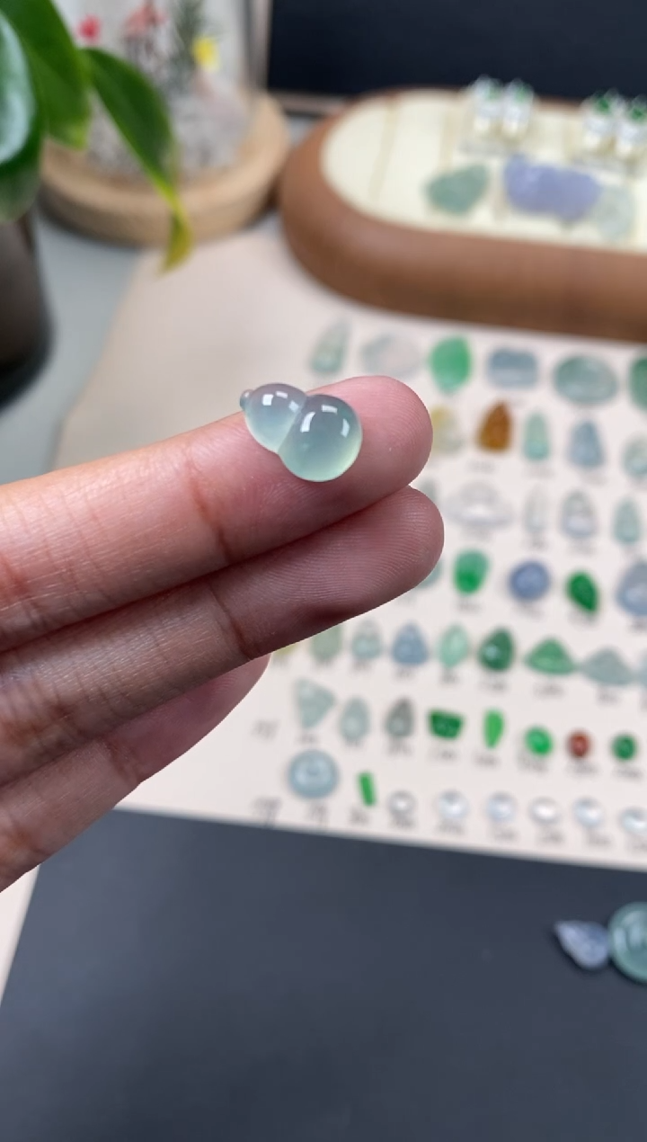 【闪购商品】翡翠颈饰银S925镶嵌翡翠冰晴葫芦