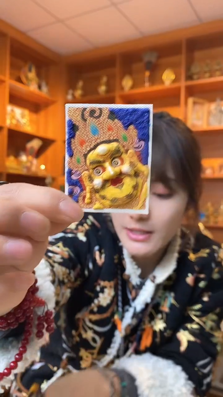 【闪购商品】泥塑黄C-与实物略有差异介意者慎拍