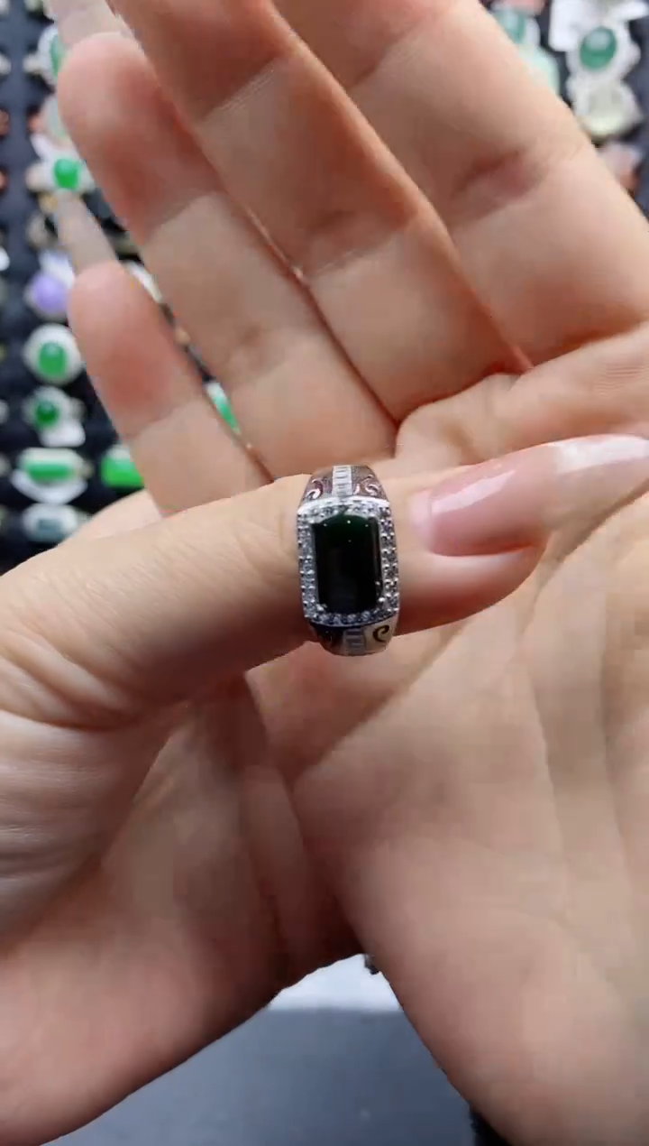 【闪购商品】翡翠戒指银S925镶嵌天然翡翠男戒