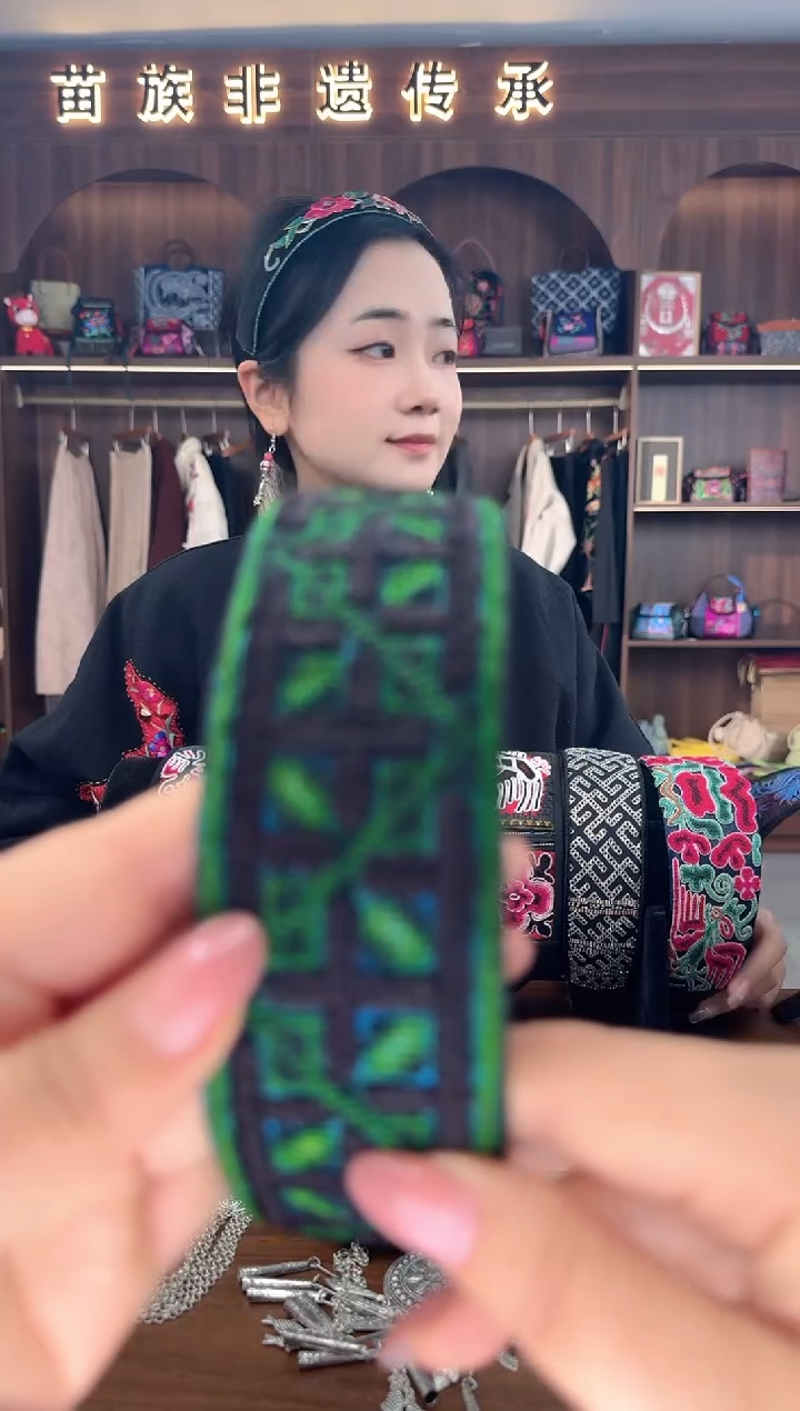 刺绣扶光苗绣传承L52