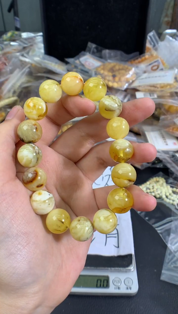 蜜蜡未镶嵌珠宝奇石1