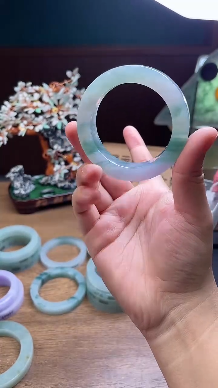 定制翡翠手镯未镶嵌定制