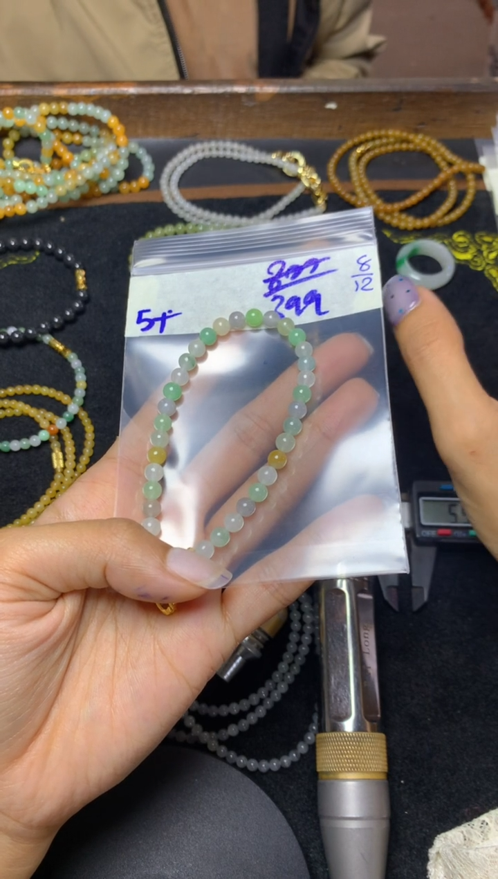 未镶嵌定制翡翠天然缅甸翡翠