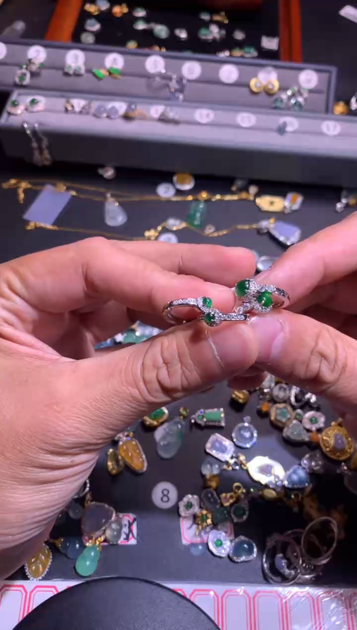 【闪购商品】翡翠吊坠(不含链)银S925镶嵌1