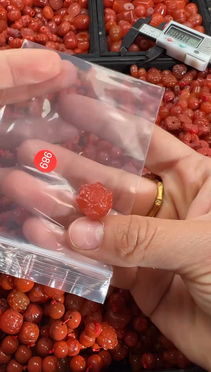 【闪购商品】南红玛瑙颈饰未镶嵌1