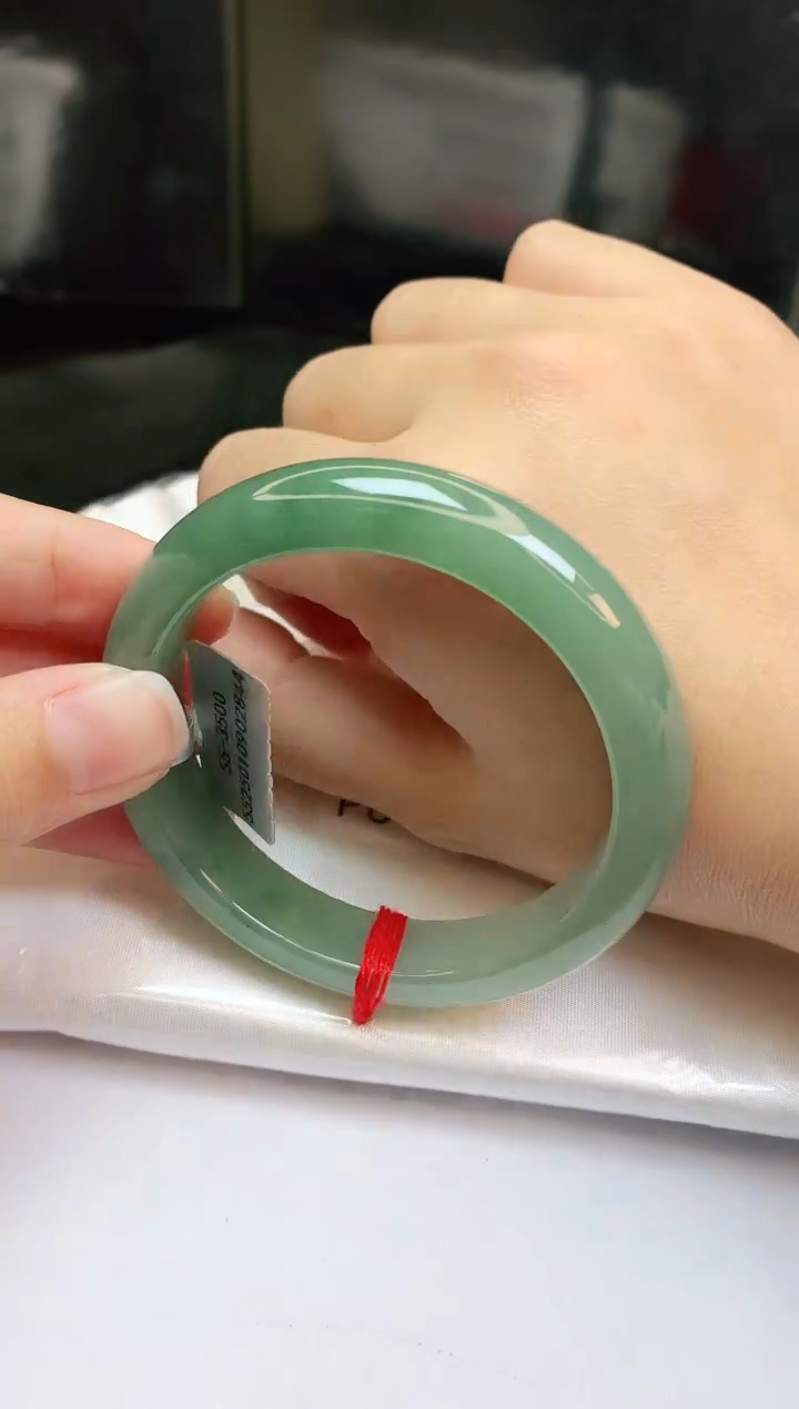【闪购商品】翡翠手镯未镶嵌缅甸天然a货翡翠