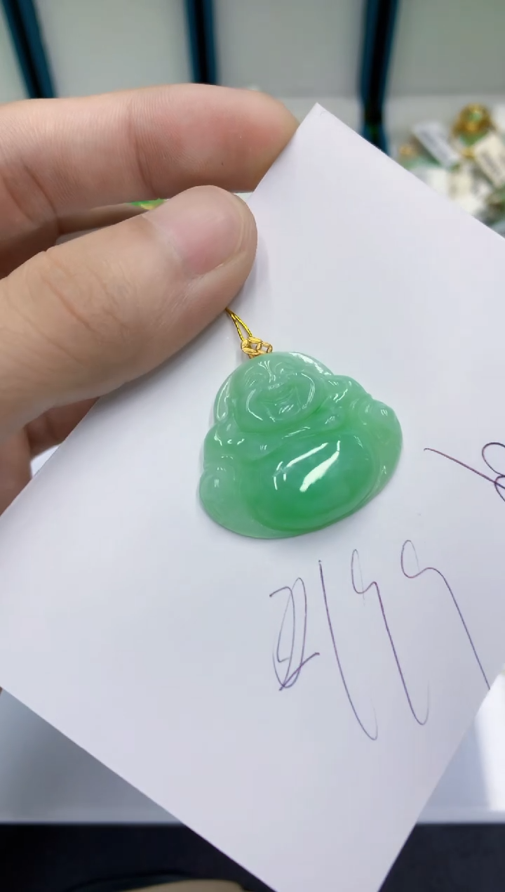 颈饰18K金镶嵌翡翠翡翠