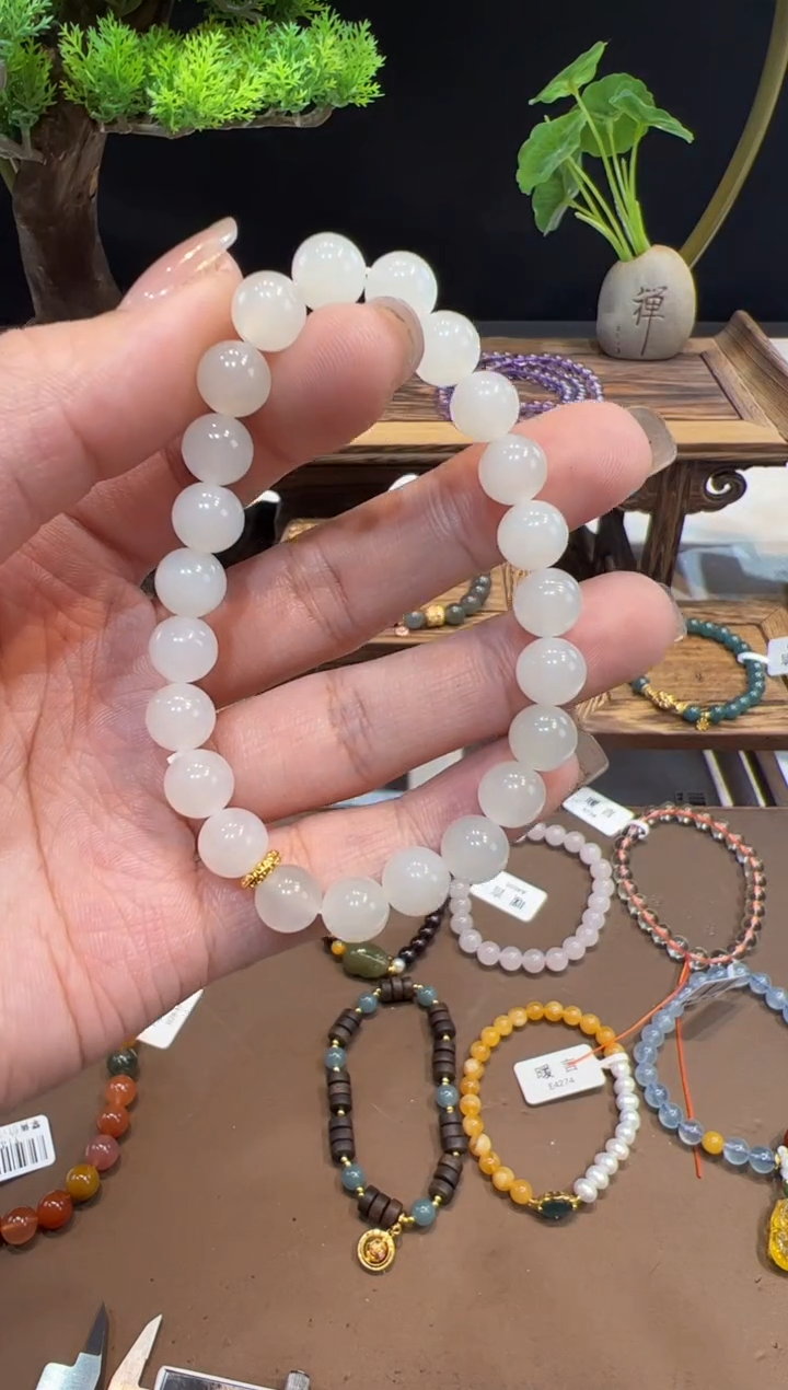 【闪购商品】和田玉手饰18K金镶嵌@@手饰