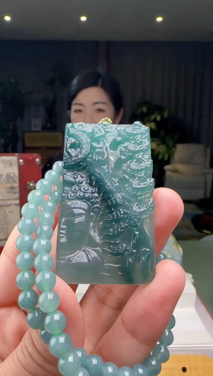 【闪购商品】翡翠吊坠(赠链)未镶嵌XM@@960Q3J15081H