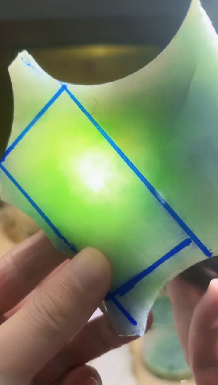 翡翠挂件未镶嵌A货张麦7043