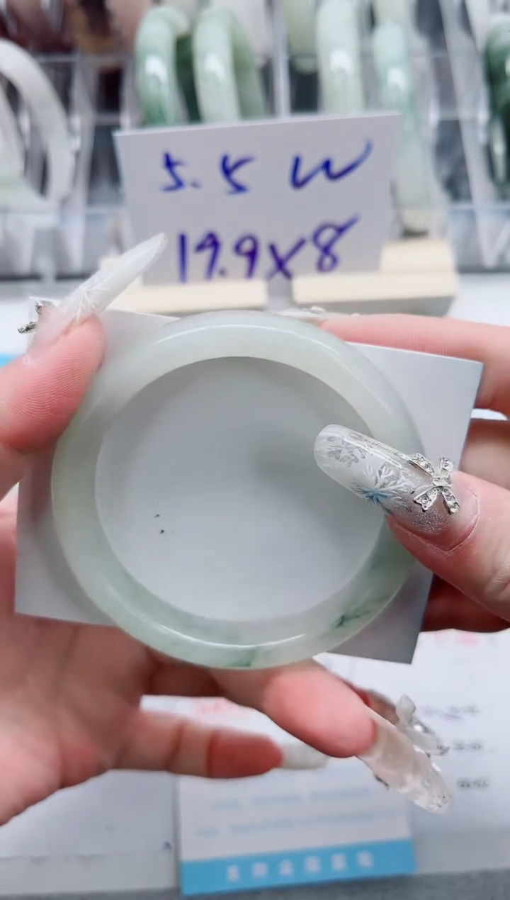 【闪购商品】石英质玉手镯未镶嵌A197-58.7