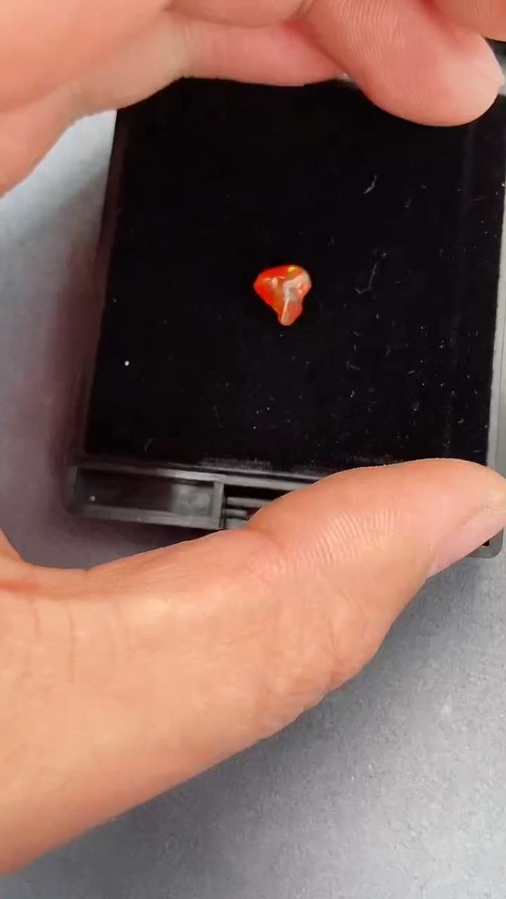 【闪购商品】欧泊裸石未镶嵌裸石1.14