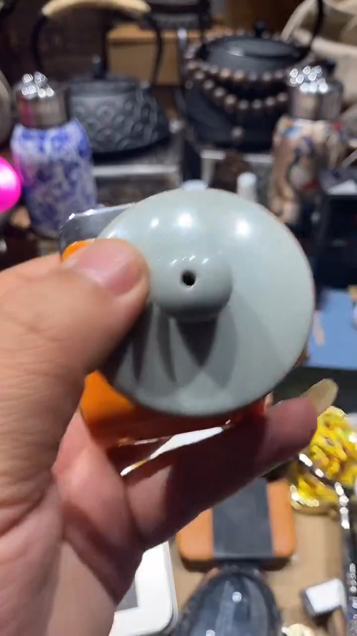 瓷片闪购商品 如图所示