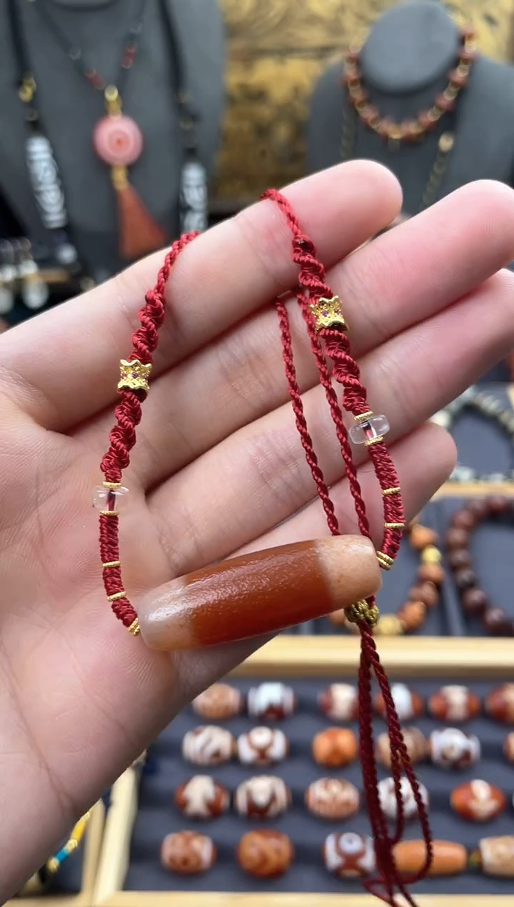 【闪购商品】玛瑙/玉髓颈饰未镶嵌美泓红肉一线锁骨链