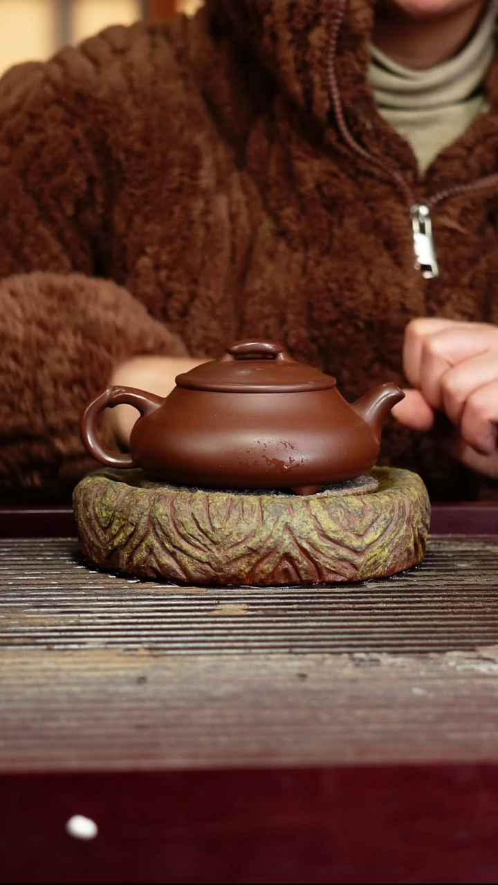 宜兴原矿紫砂壶茶壶宜兴原矿紫砂壶茶壶180C