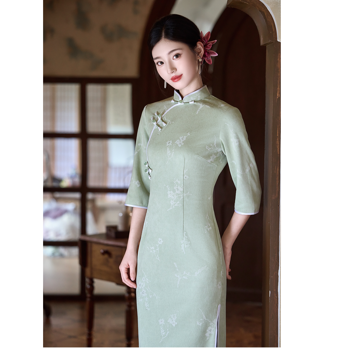 2025年新款秋款旗袍绿色日常清新低开叉茶艺复古高档