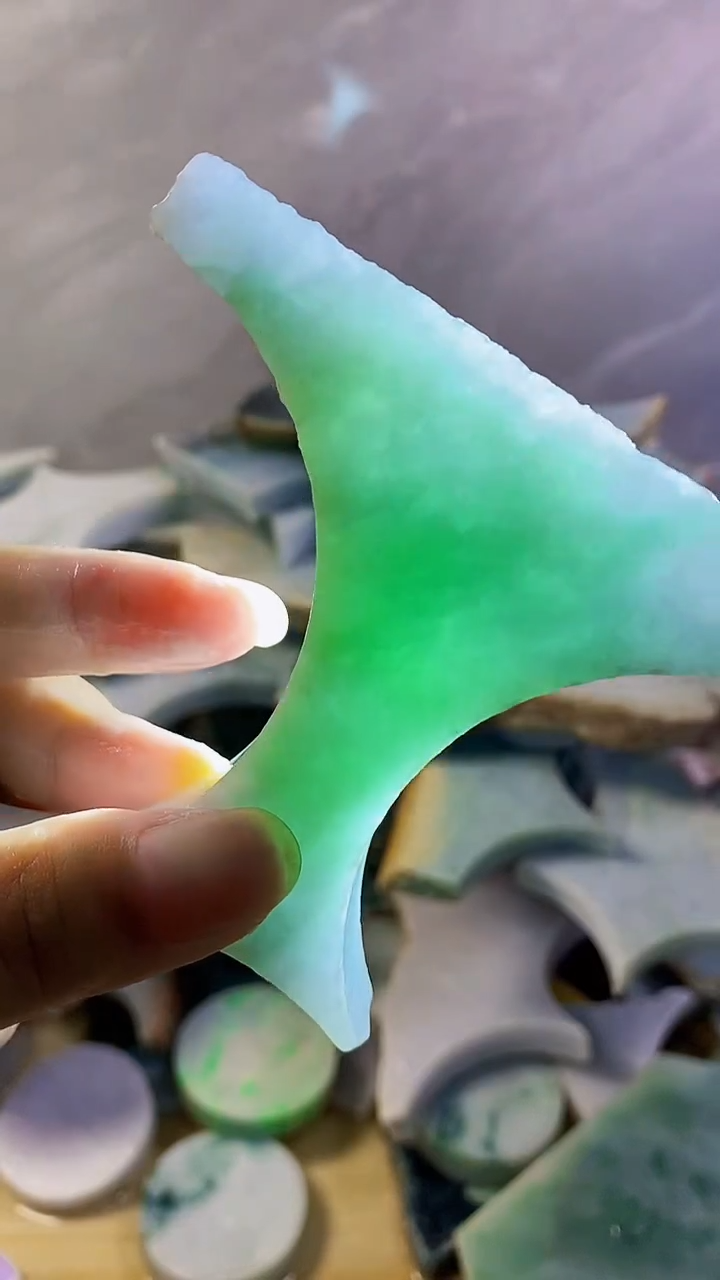 散珠翡翠纯天然缅甸翡翠裸石36