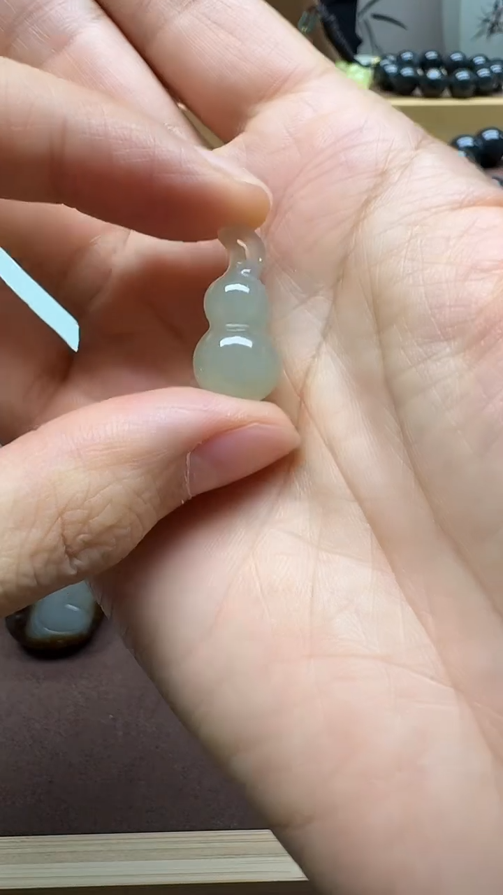 颈饰未镶嵌和田玉葫芦