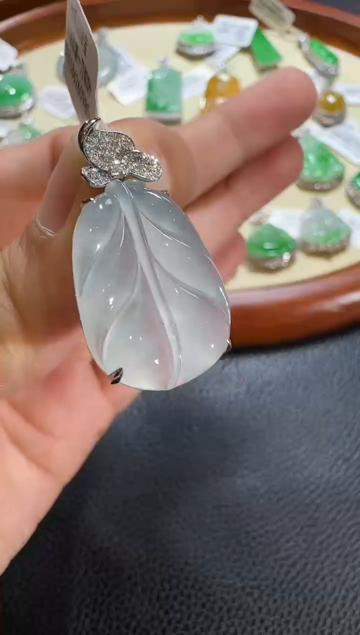 【闪购商品】翡翠吊坠(不含链)18K金镶嵌【源头工厂】钻石镶嵌