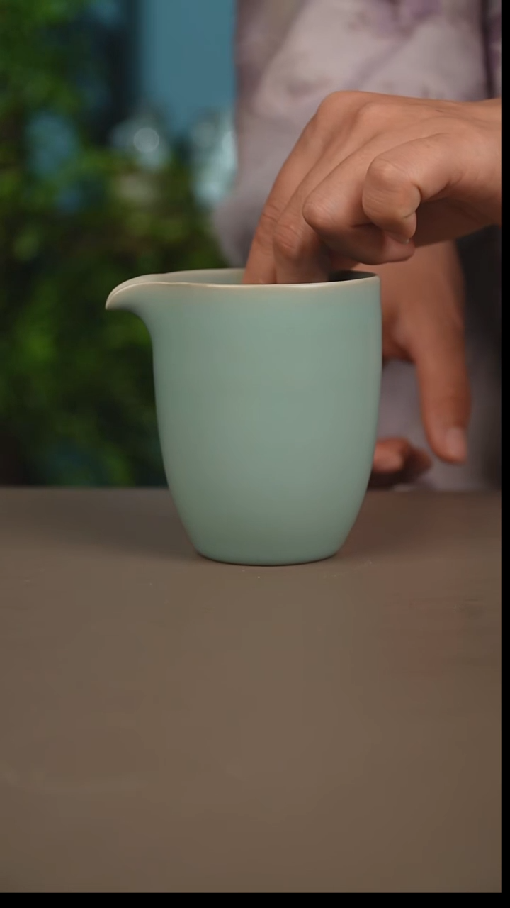 杯仿古公道不开片微暇    