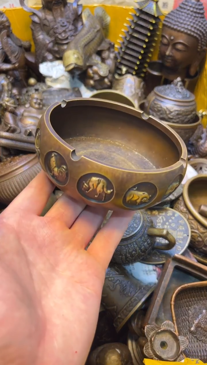 精美铜器，点击下单