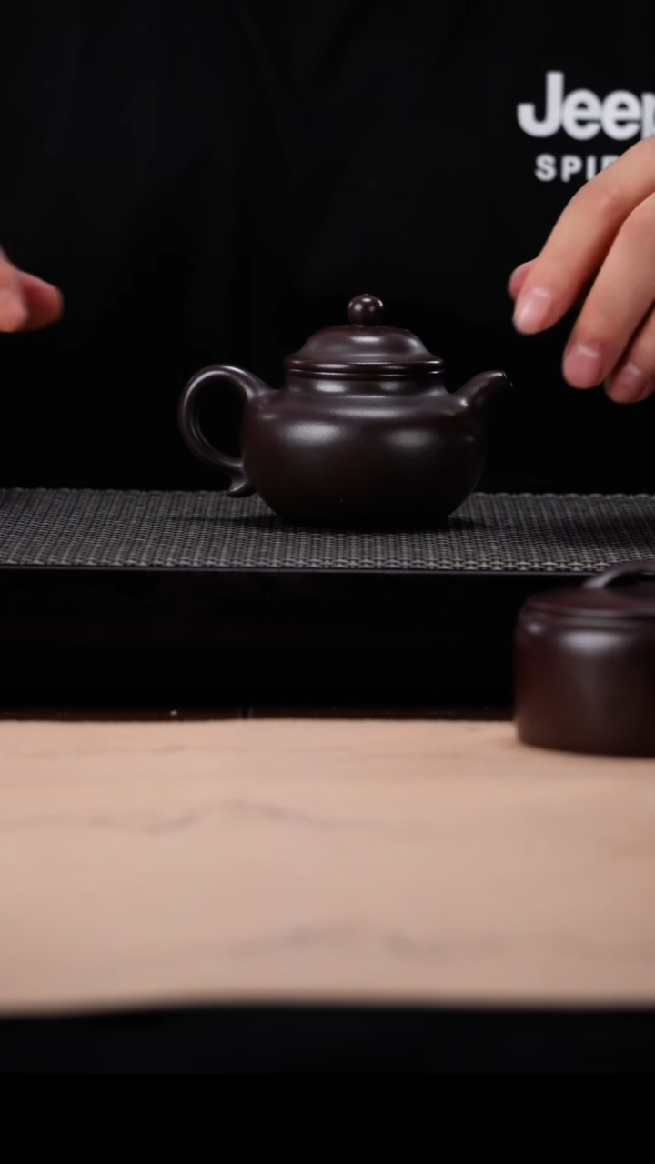 茶壶紫砂掇球一厂紫罗兰