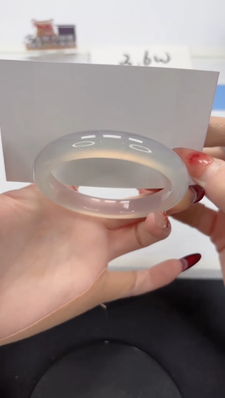 【闪购商品】石英质玉手镯未镶嵌A101-56.6