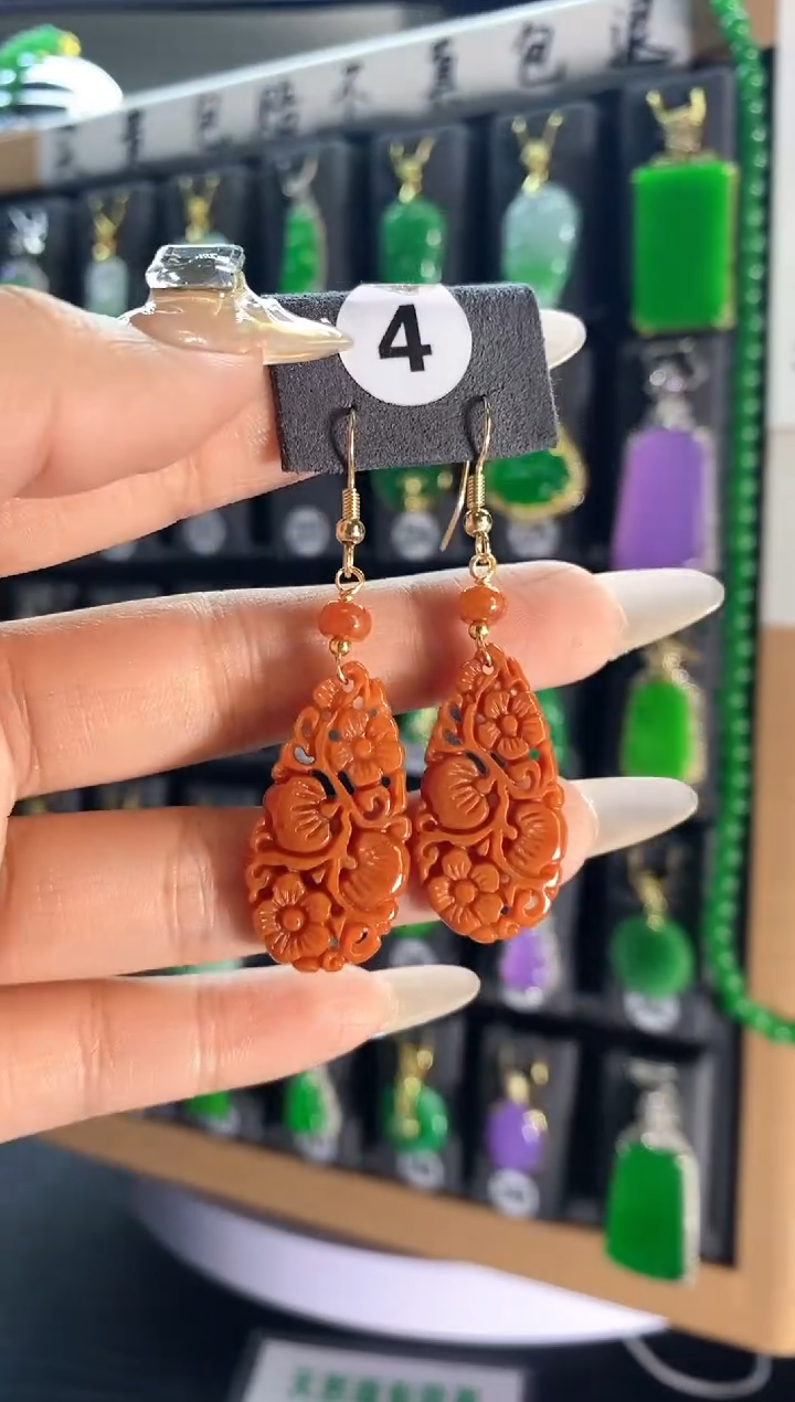 【闪购商品】翡翠颈饰银S925镶嵌4...
