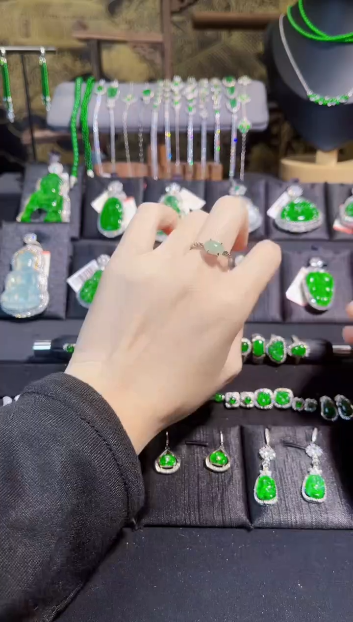 【闪购商品】翡翠戒指未镶嵌戒指