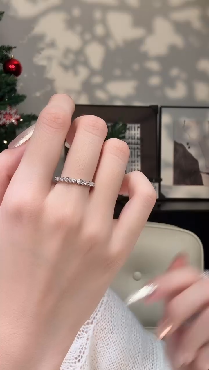 18K金镶嵌实验室培育钻石@@戒指白圆形+水滴粒粒满圈14