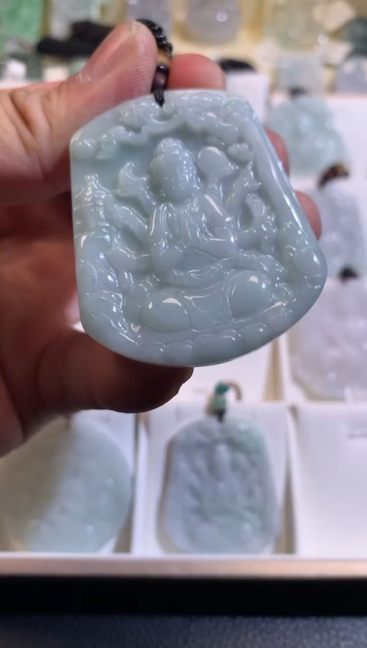 【闪购商品】翡翠颈饰未镶嵌02/24/348