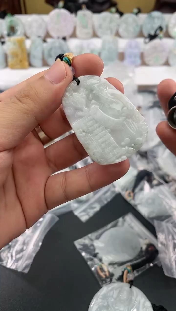 颈饰未镶嵌翡翠25/12/7/.69