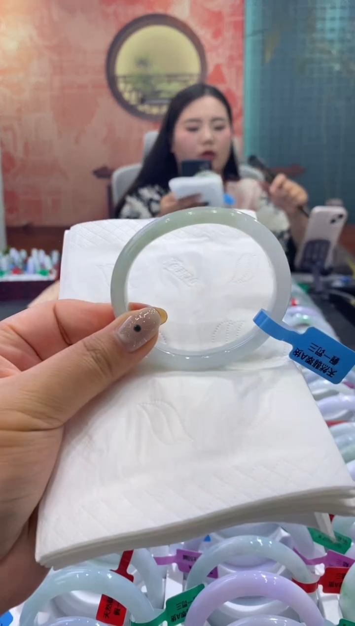 未镶嵌手镯翡翠多人00010992