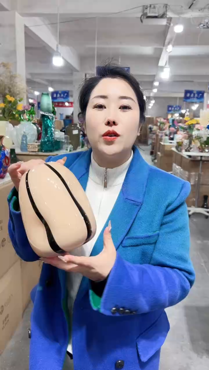 【闪购商品】玻璃花伴你花瓶微瑕-M6EEU